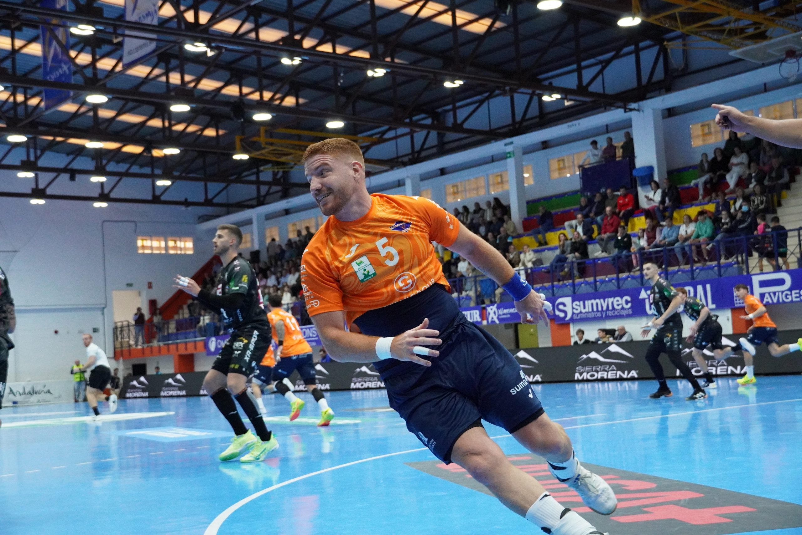 Nueva derrota por la mínima para el Balonmano Benidorm