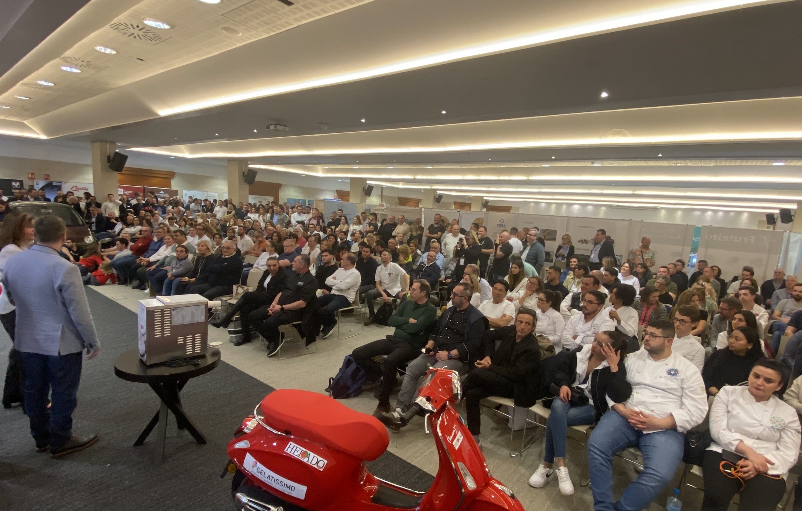 El 4º Gran Premio del Helado vuelve a Benidorm con los mejores maestros heladeros de Europa