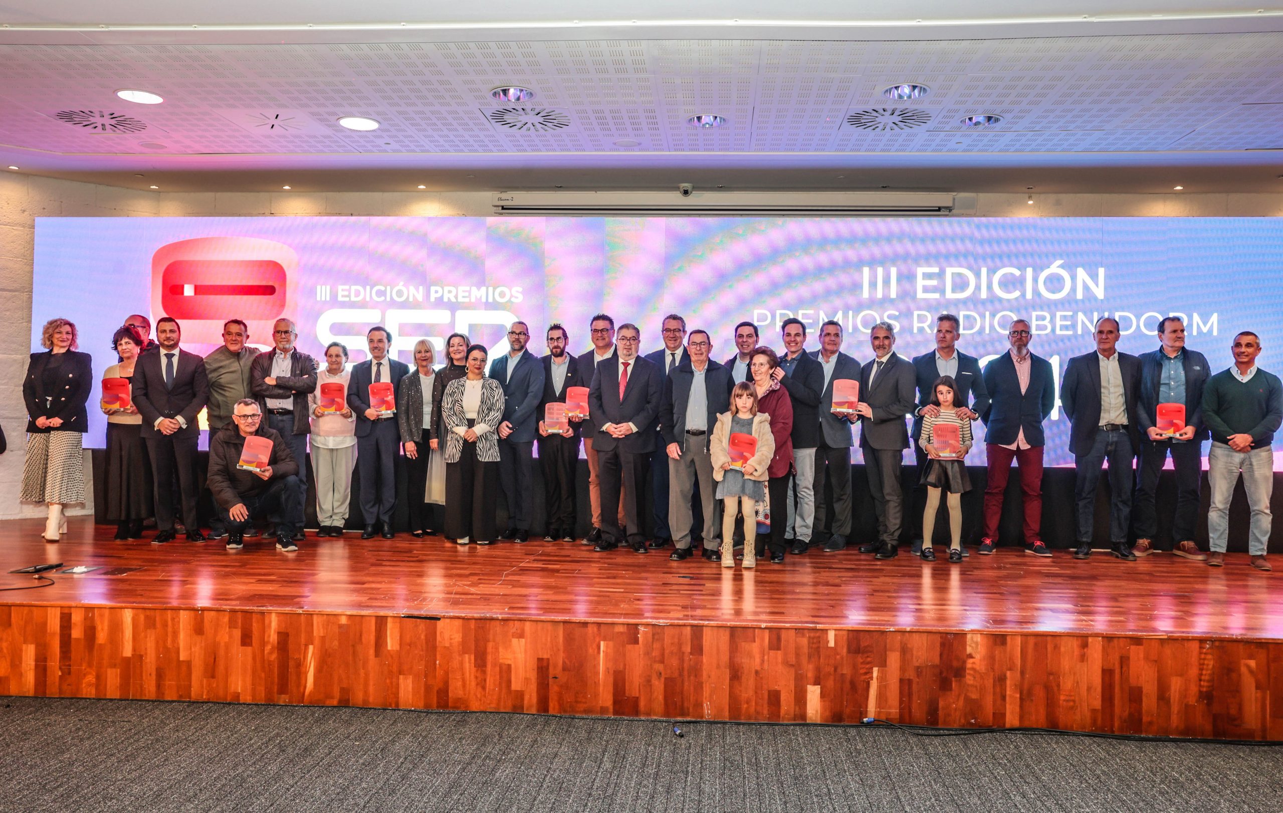 Las imágenes de los III Premios Radio Benidorm