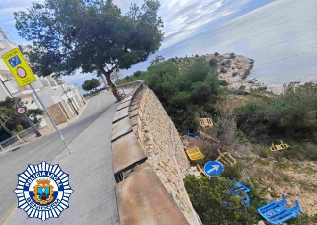 Vandalismo en Benidorm: 3.400 euros de multa a un hombre de 60 años por romper unas vallas hasta 25 veces
