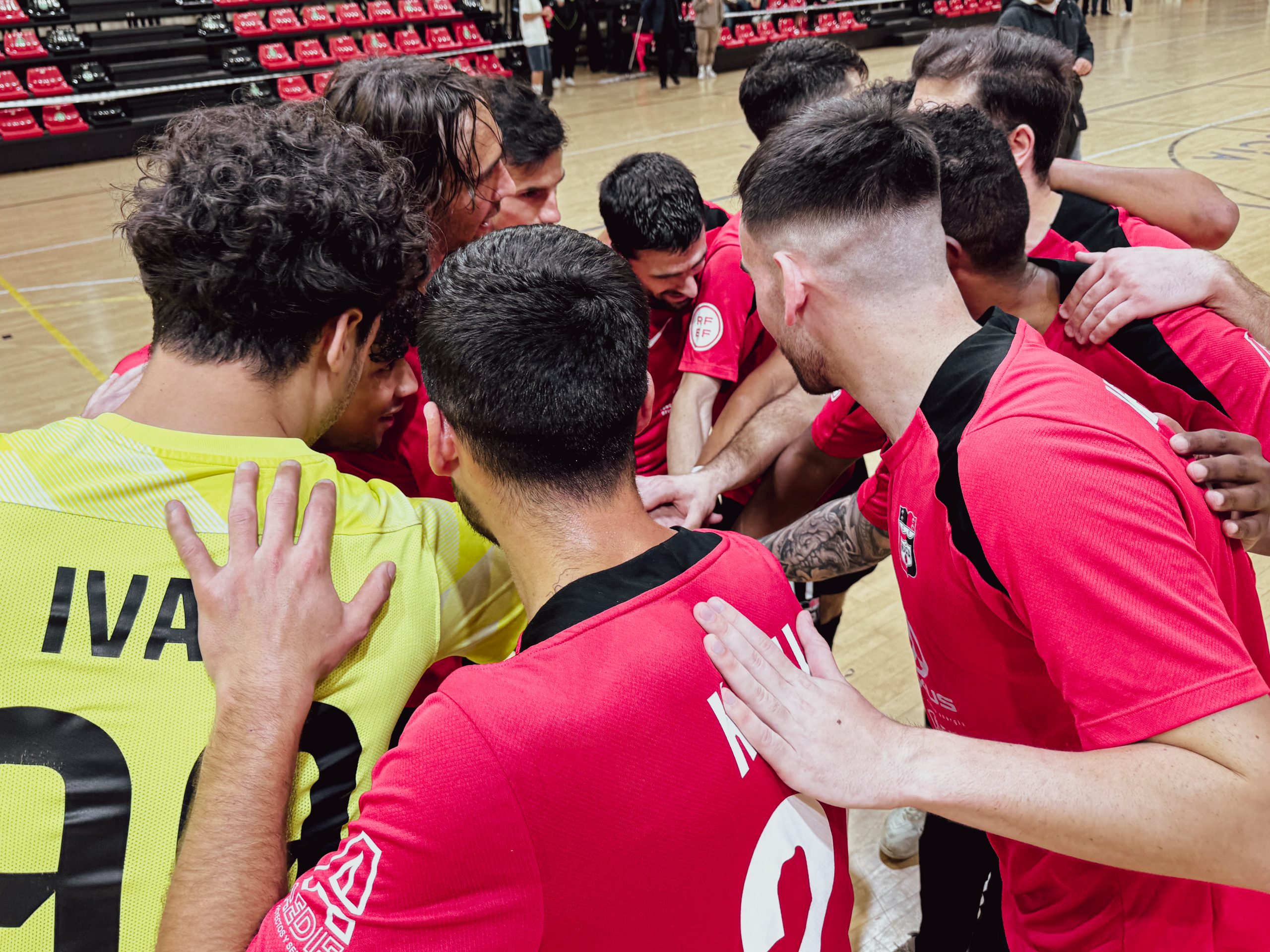 El Sporting La Nucía se aferra al milagro con victoria ante el Ferrol