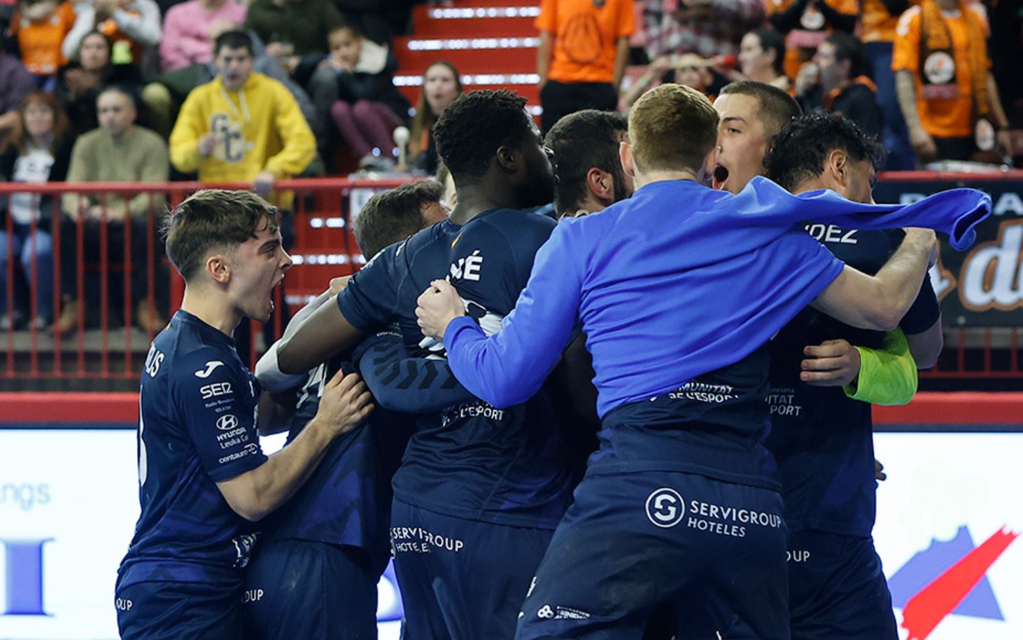 El claro llamamiento de la plantilla del Balonmano Benidorm: “no hagas planes para el sábado porque os necesitamos”