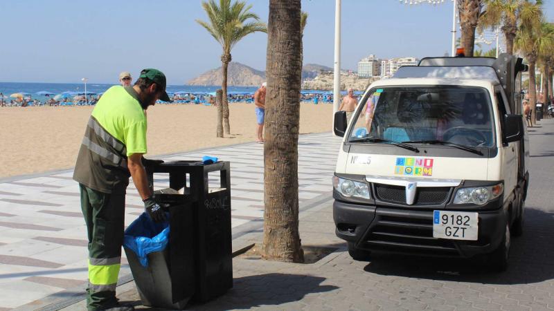 El servicio de limpieza y basura de Benidorm se encarece más de un 5 % este 2025