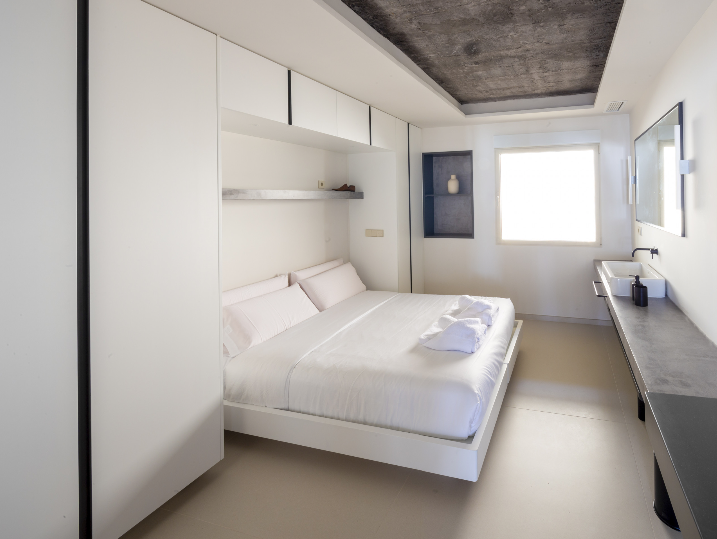 Finestrat paraliza las licencias para nuevas viviendas turísticas