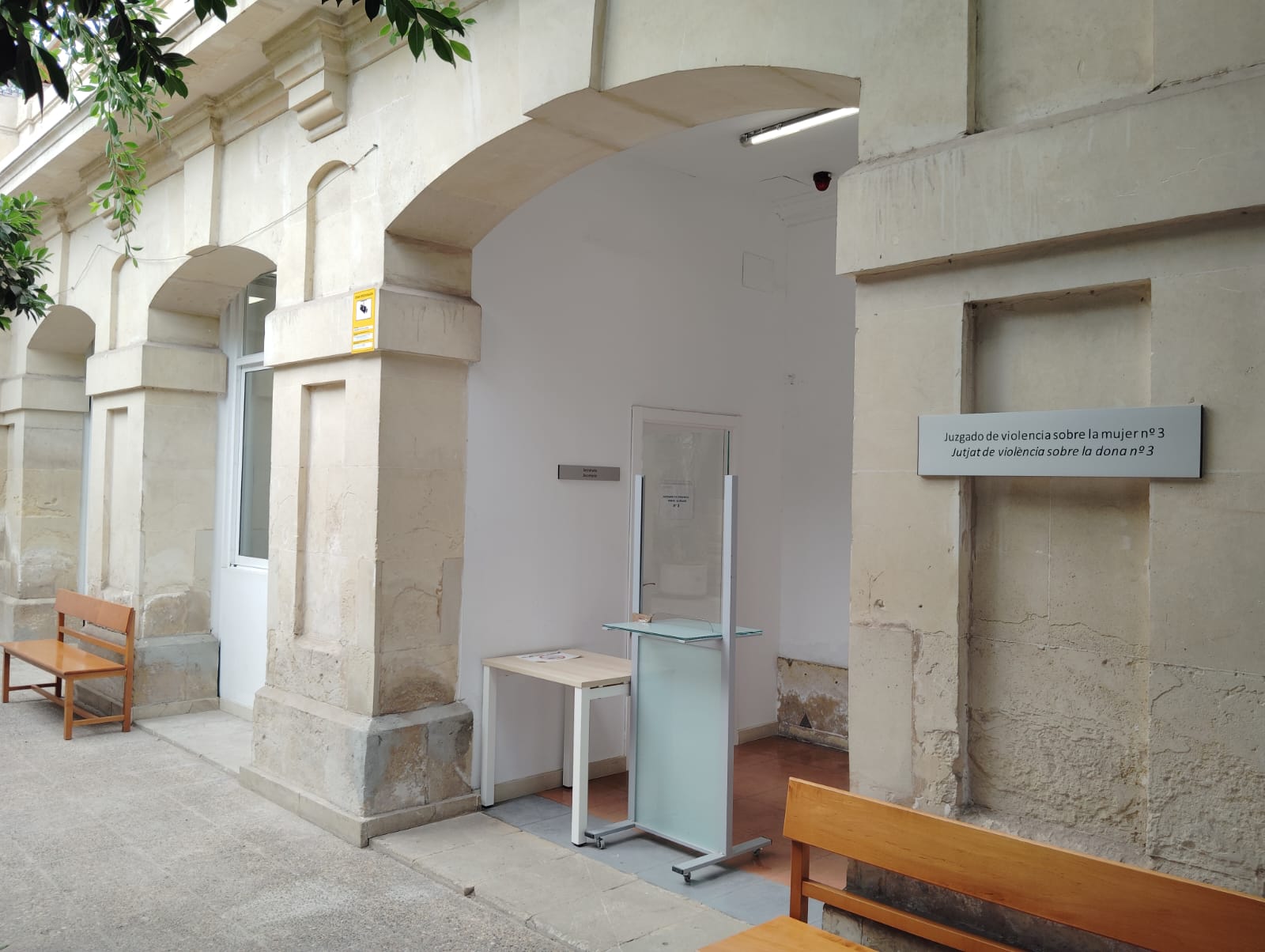 Fiscalía pide 16 años de cárcel a un hombre por violar a su expareja y quebrantar la orden de alejamiento en Benidorm