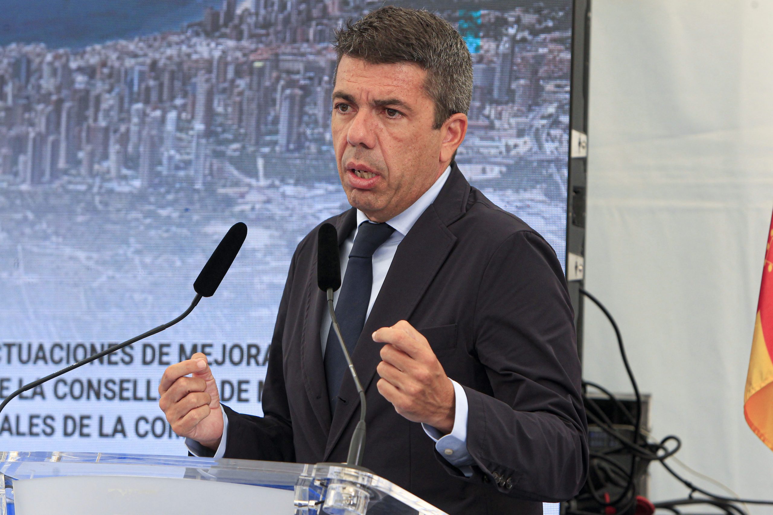 Mazón niega que ha habido «veto» a las asociaciones de víctimas de la DANA