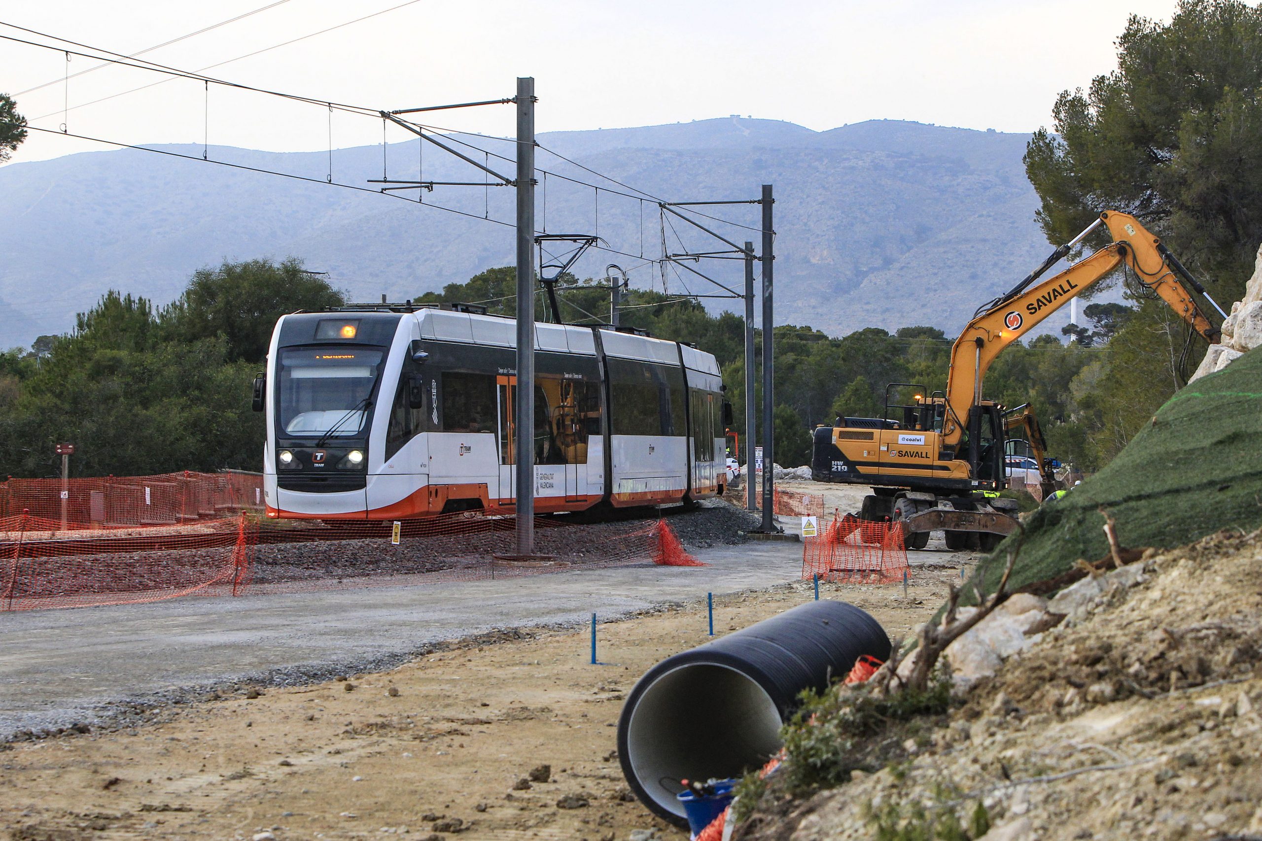 Nueva fecha para reabrir el TRAM entre Benidorm y el Hospital de Villajoyosa tras los retrasos en la obra