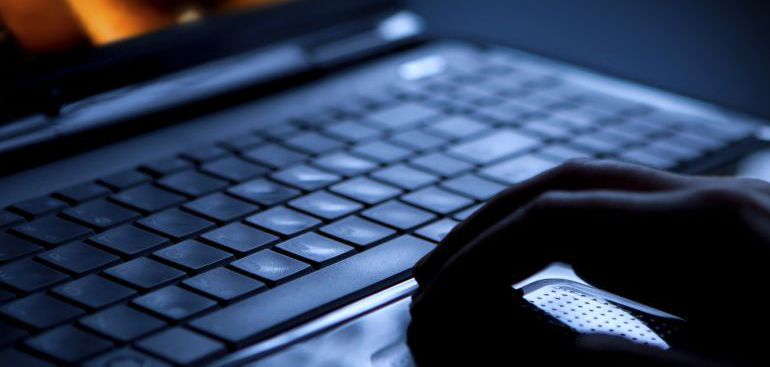 Juicio a un vecino de Benidorm por almacenar y enviar contenido pedófilo durante un año