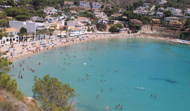 Dos hombres, de 73 y 46 años, mueren ahogados en playas de Moraira y Altea