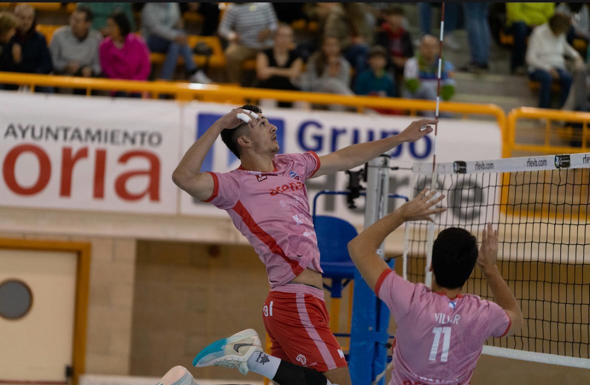 Xavier Fresquet, primera cara nueva del Playas de Benidorm en Superliga