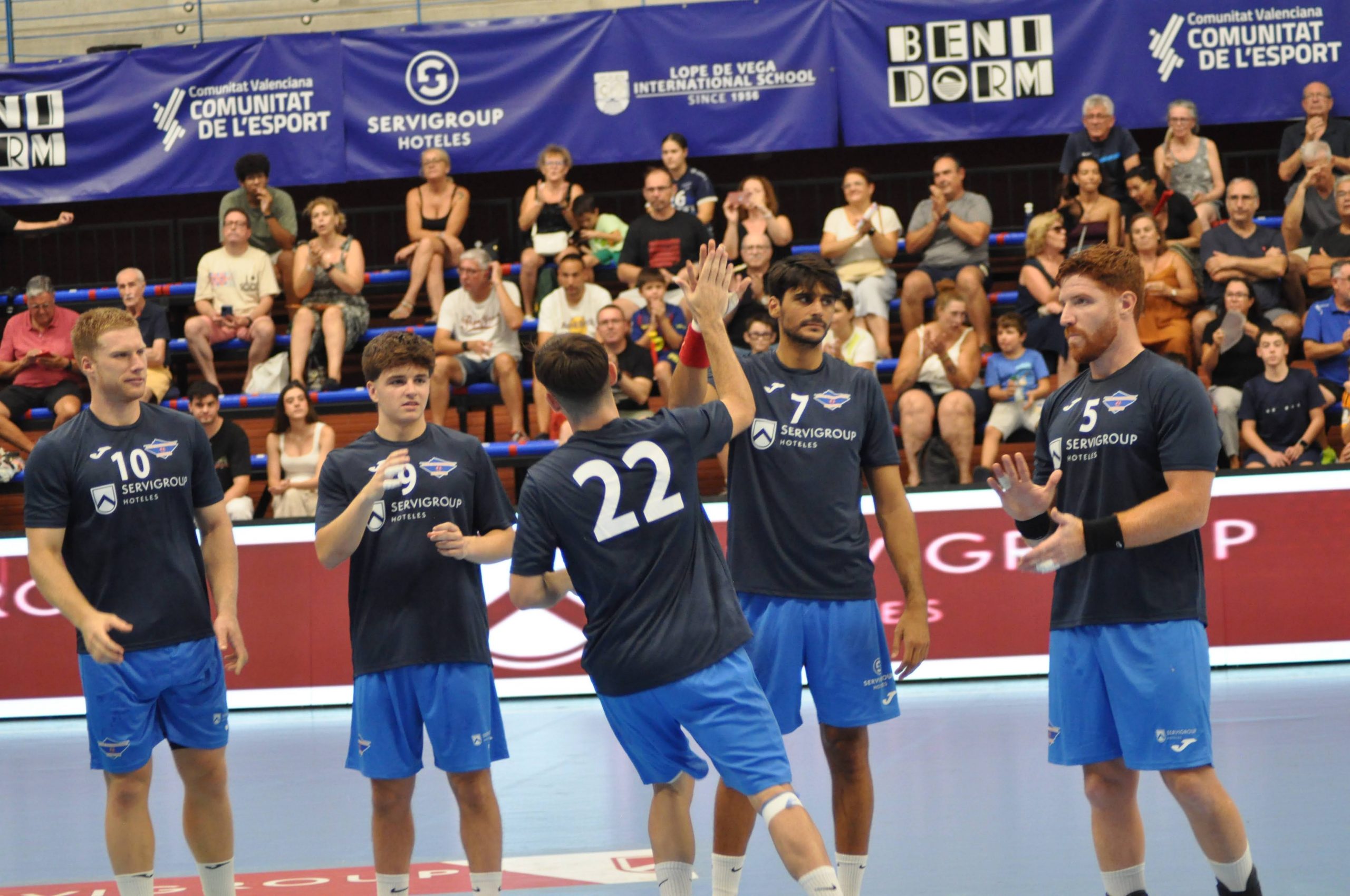 El Palau se viste de gala para el debut liguero del Balonmano Servigroup Benidorm