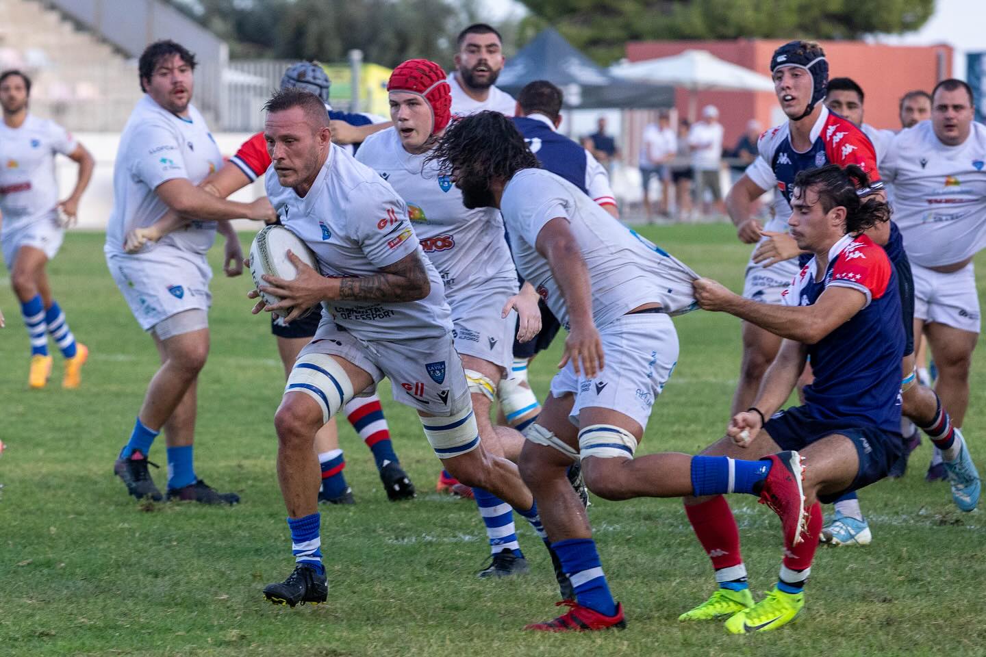 El Huesitos-La Vila se regala una victoria antes del arranque liguero