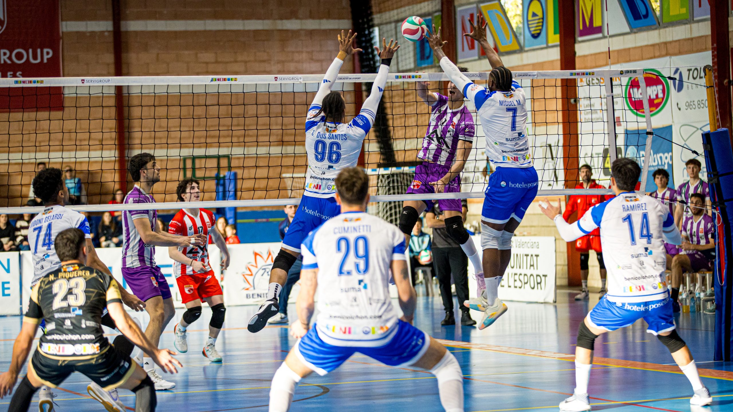 El CV Servigroup Benidorm cae ante el Conectabalear CV Manacor (1-3)