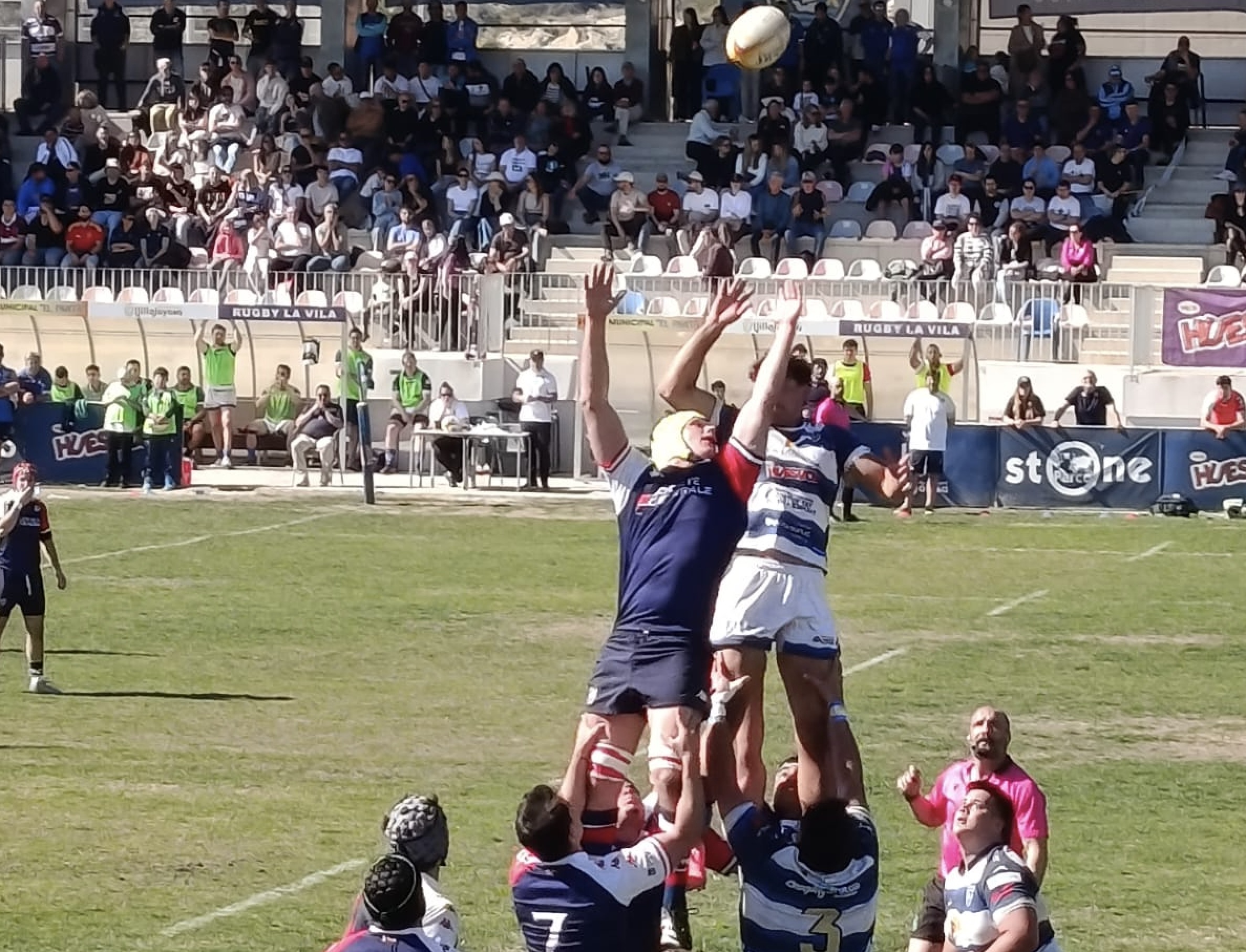 Objetivo cumplido: El Huesitos-La Vila vence y seguirá en la élite del rugby nacional