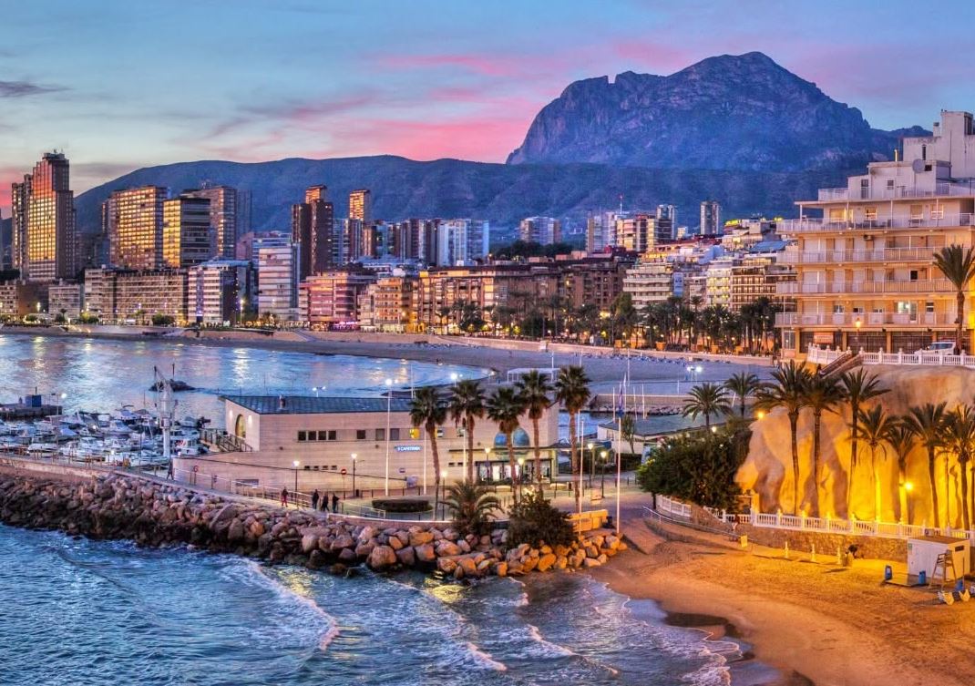 Benidorm rozará el lleno técnico hotelero durante el fin de semana