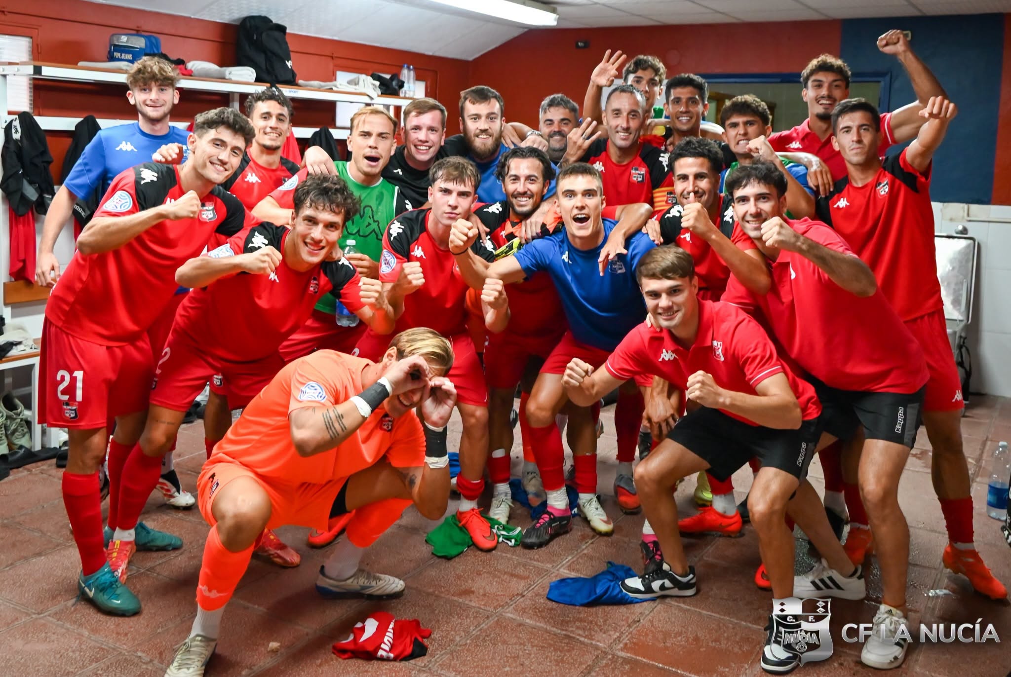 El C.F. La Nucía, imparable, sigue líder tras su tercera victoria