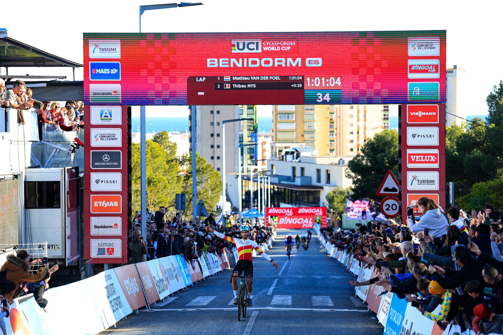 La Copa del Mundo de Ciclocross de Benidorm generó un impacto económico de 11 millones de euros en 2026
