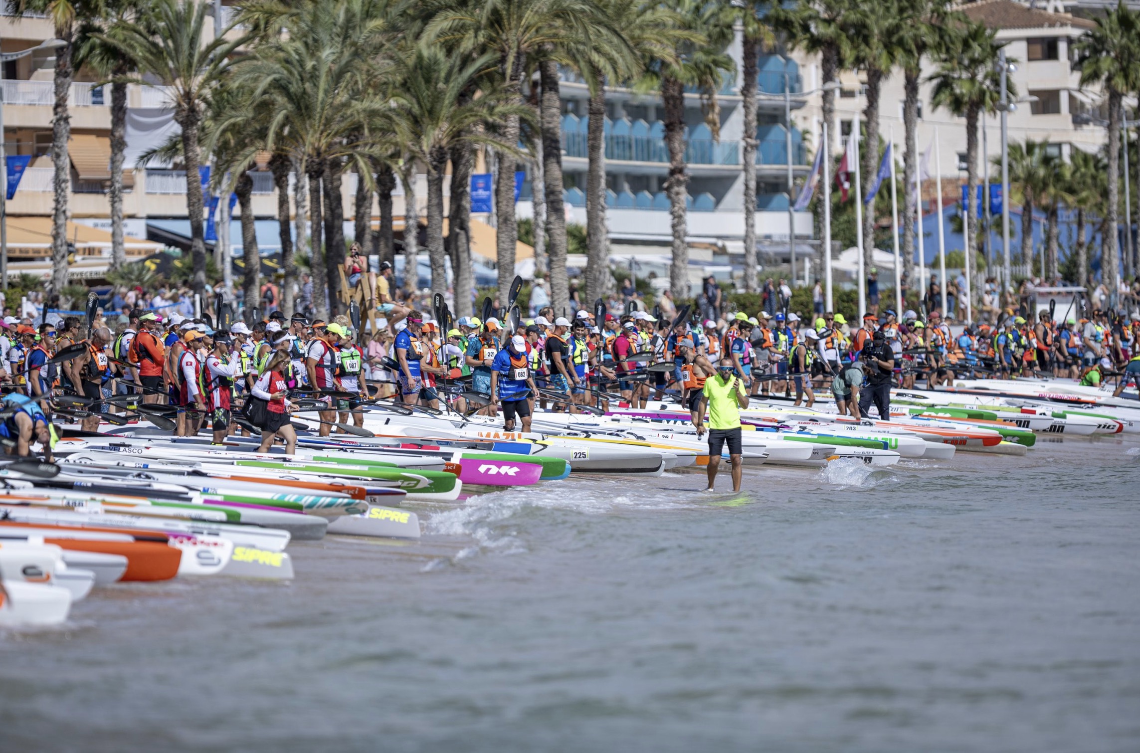 Villajoyosa corona a los campeones del mundo de kayak de mar en un Mundial con protagonismo español
